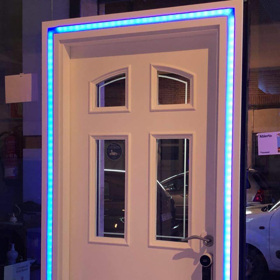 puerta de madera en puertas HGV 