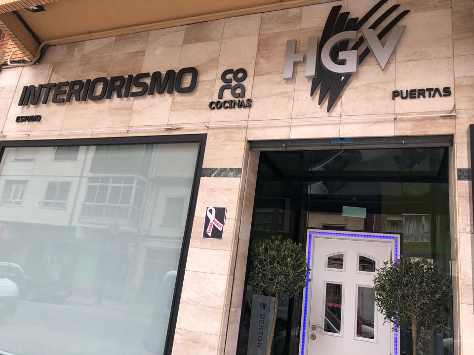 interiorismo en Albacete con puestas HGV